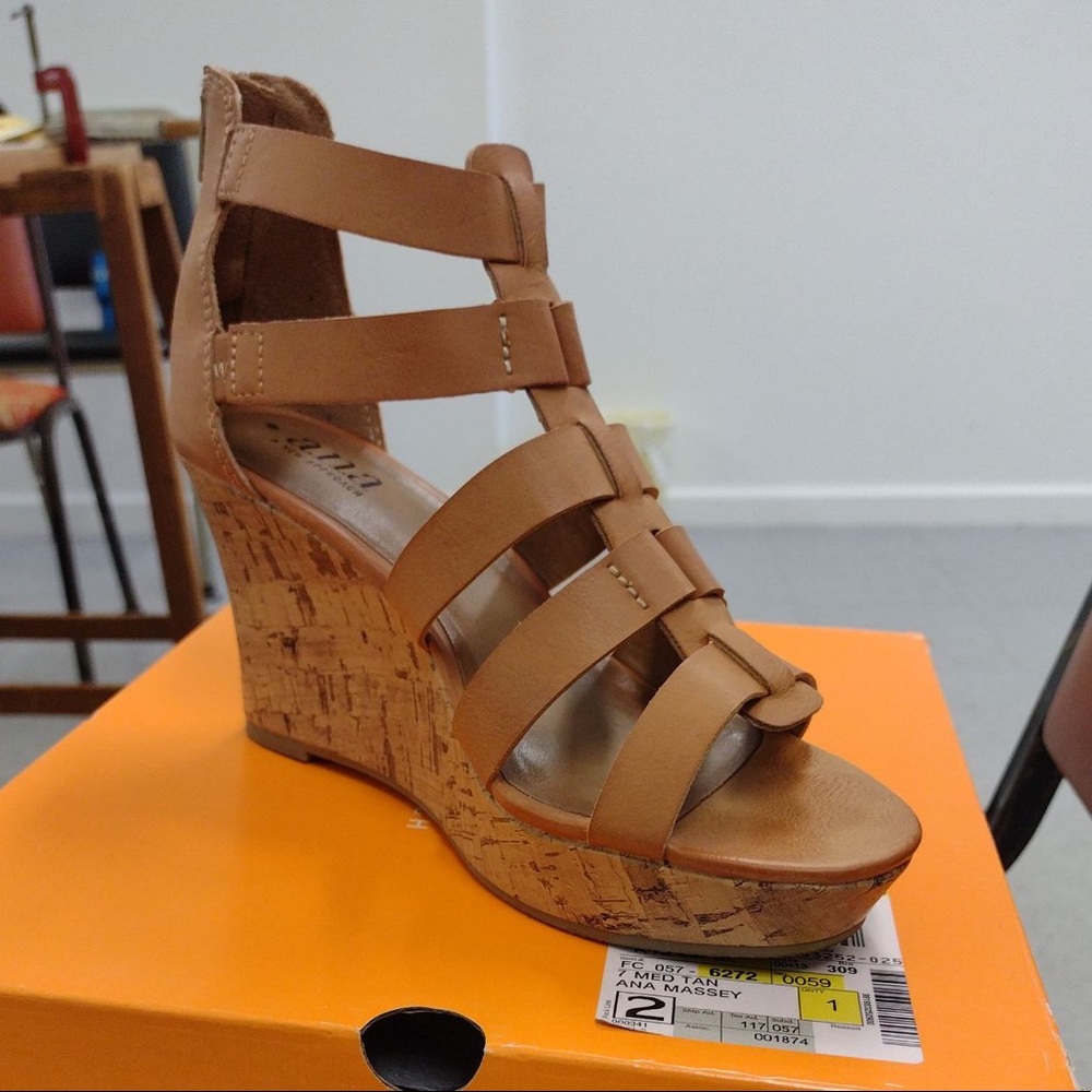 Brown Wedges